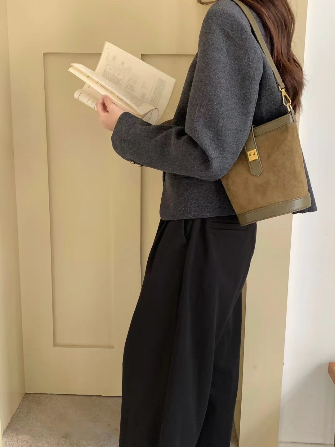 Suede-Like Microfiber Leather Shoulder/Crossbody Bag